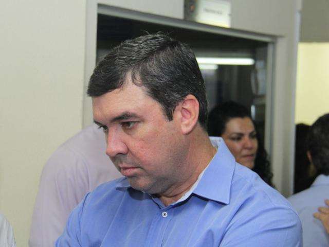 Momento &eacute; de mudan&ccedil;a, diz Reinaldo ao receber 1,6 mil novos tucanos