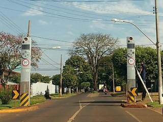 Velocidade de lombada muda “da noite para o dia” e população reclama Velocidade de lombada muda “da noite para o dia” e população reclama
