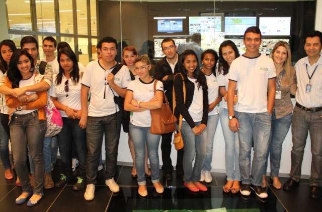 &Aacute;guas Guariroba recebe visita de alunos do curso de Log&iacute;stica do Senai