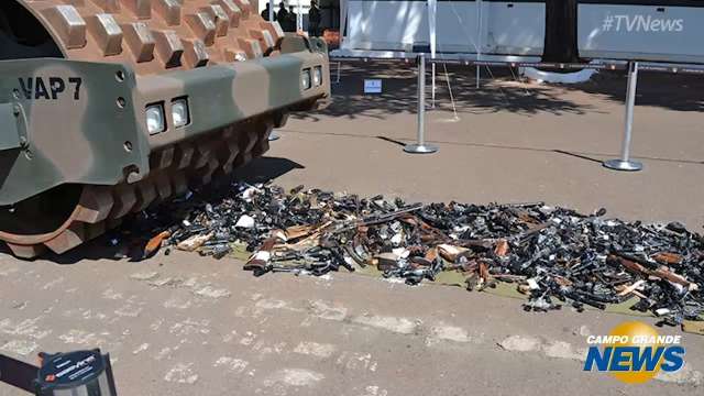 Ex&eacute;rcito destr&oacute;i mais de mil armas, parte delas apreendida em campanha no MS