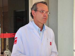 Médico Claúdio Soares, diretor clínico do Proncor.