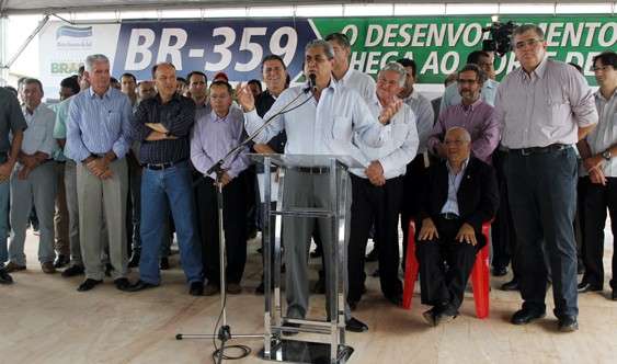 BR inaugurada por Andr&eacute; e ministro cria novo corredor no Norte de MS