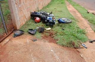 O motociclista morreu após ser atingido por um Kadett no cruzamento da Rua Heitor de Medeiros com a Rua Monte Azul.(Foto:Simão Nogueira)