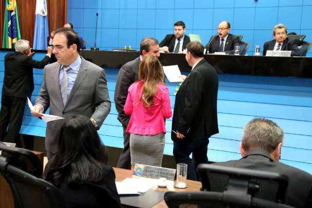Deputados aprovam aumento de R$ 28 milh&otilde;es aos poderes dentro da LDO