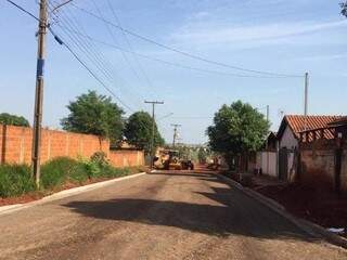 Além da drenagem, as ruas do bairro Jardim Paraíso receberão asfalto (Foto: Arquivo)