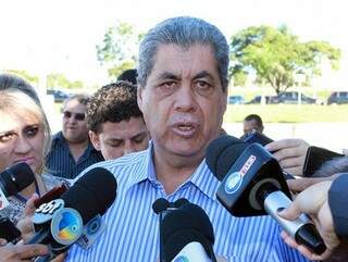 Governador participa de evento em Dourados com participa&ccedil;&atilde;o de ministro