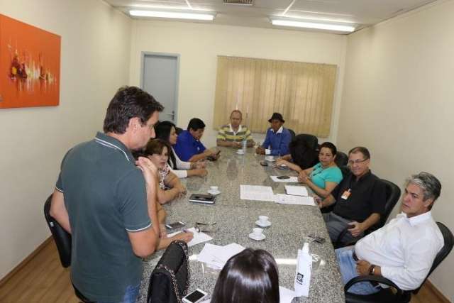 L&iacute;der de Bernal faz reuni&atilde;o para pedir que projeto do Executivo seja aprovado
