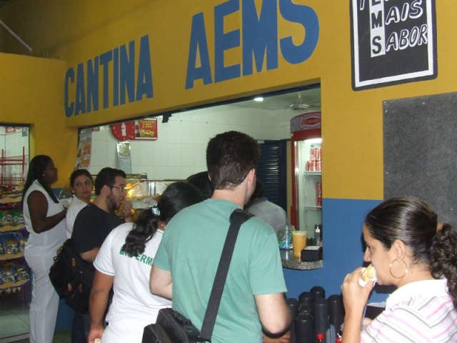  Cantinas ter&atilde;o de comercializar alimentos saud&aacute;veis para alunos das redes p&uacute;blica e privada 