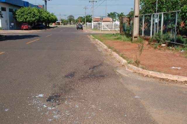 Crian&ccedil;a atropelada na cal&ccedil;ada no bairro Universit&aacute;rio respira por aparelhos