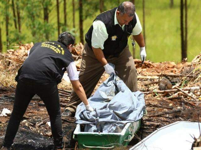 Pol&iacute;cia identifica foragido da Justi&ccedil;a como morto a pedradas em lix&atilde;o 