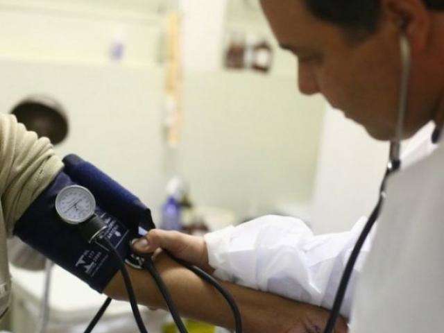 Prefeitura convoca 51 novos m&eacute;dicos para refor&ccedil;ar atendimentos em postos 
