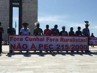De acordo com o líder de Mato Grosso do Sul, os representantes indígenas ocuparão a cúpula do Congresso até às 11h30. (Foto: Direto das Ruas)
