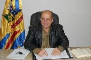 Prefeito e vice cassados conseguem liminar e voltam ainda hoje aos cargos