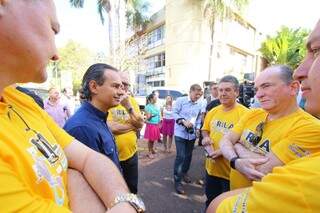 Marquinhos recebe integrantes da Rila ( Rota da Integração Latino Americana) (Foto: André Bittar)