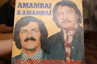 Um dos discos lançado em 1977, com sucesso Vila Guilhermina.