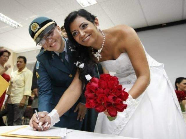 L&eacute;sbicas s&atilde;o maioria na hora de casar de papel passado em Mato Grosso do Sul
