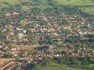 Vista aérea de Tacuru, que em 2017 passou por eleição suplementar após cassação dos registros de prefeito e vice. (Foto: Sul News/Reprodução)