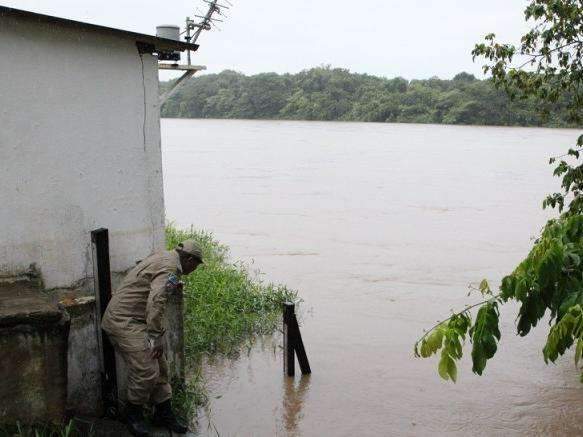 Chuvas em excesso elevam em mais de 1,5 metro n&iacute;vel do rio Taquari