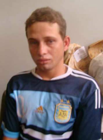  Homem &eacute; preso ao traficar droga em oficina de motos em Aparecida do Taboado