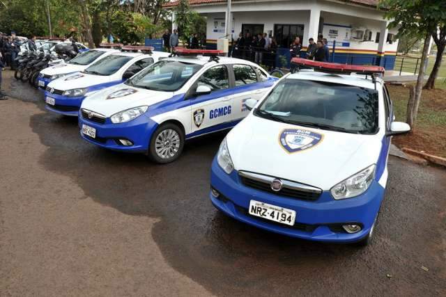 Guarda Municipal come&ccedil;a sele&ccedil;&atilde;o interna para uso de arma de fogo