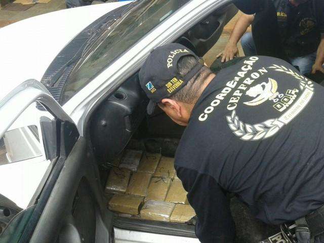 Mineiros s&atilde;o presos pelo DOF com 120 kg de maconha na BR-163