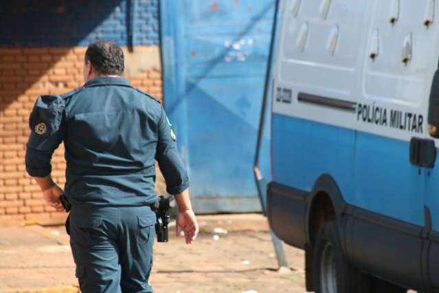 Com medo de &lsquo;guerra&rsquo;, familiares evitam visita a pedido de presos