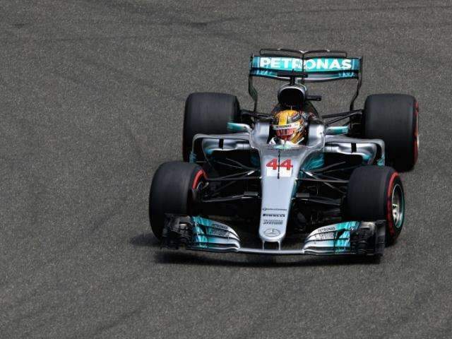 Ferrari chega perto da pole, mas Hamilton supera rivais e larga em 1&ordm; na China