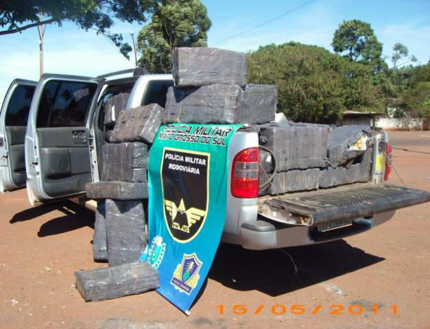  Maconha apreendida em Sidrol&acirc;ndia pesa mais de uma tonelada