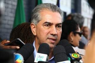 Governador Reinaldo Azambuja quer facilitar escoamento da produção de MS com reparo das estradas estaduais. (Foto: Marcos Ermínio)