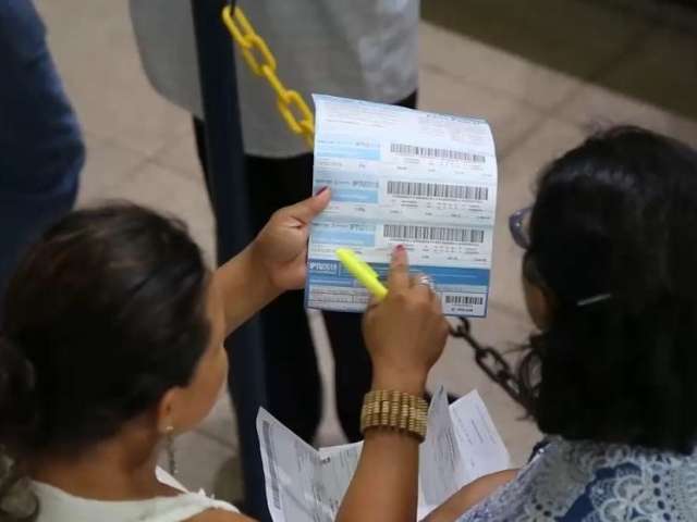 No &uacute;ltimo dia, saiba onde ir para emitir boleto do IPTU sem taxa de lixo