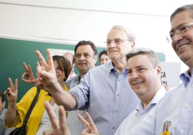 Marcio Lacerda do PSB &eacute; reeleito prefeito de Belo Horizonte com 52%