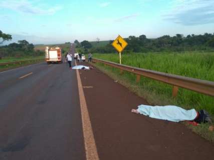 Veículo não identificado atropela e mata casal de moto na rodovia BR-463