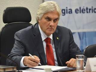 Ex-senador se defende de acusações de empresa farmacêutica (Wilson Dias/Agência Brasil)