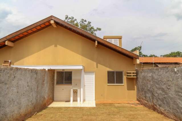 Casa &eacute; pequena, mas chamada de &quot;Mans&atilde;o&quot; por projeto diferente em bairro simples