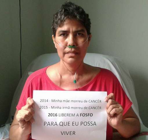 Paciente com c&acirc;ncer vai &agrave; Justi&ccedil;a e protesta para conseguir tratamento