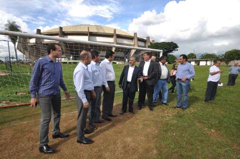 Em visita ao Guanandizão, ministro diz que ginásio será legado da Olimpíada
