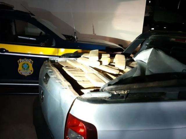 Jovem que saiu da Capital com 800 quilos de maconha &eacute; preso na BR-060