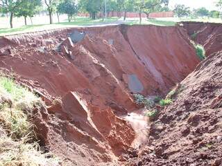  Obras na vo&ccedil;oroca do Parque dos Laranjais ter&atilde;o investimento de R$ 1,9 milh&atilde;o