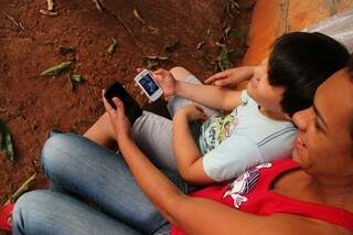 Pesquisa apontou que uso de dispositivos móveis foi observado em 46% dos domicílios pesquisados (Foto: Fernando Antunes)
