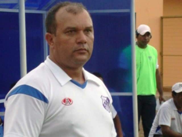  Jogo tem problemas com arbitragem, termina no empate e t&eacute;cnico fala de ir embora