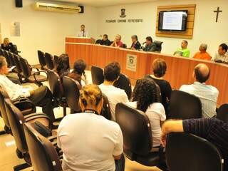 Audiência reuniu autoridades para debater sobre a implantação das ciclovias (Foto: João Garrigó)