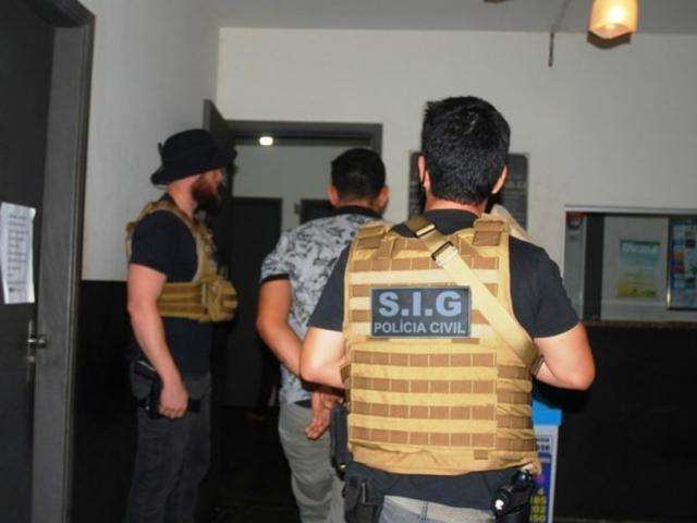Policiais do PR e MS prendem 6 traficantes ap&oacute;s persegui&ccedil;&atilde;o na BR-267