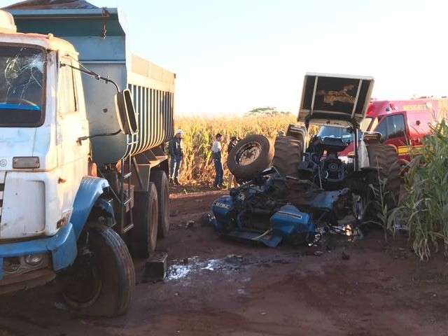 Homem que &#039;pegava carona&#039; em trator &eacute; arremessado e morre em acidente