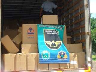 Os cigarros eram transportados  em um caminhão baú que seguia no trecho Naviraí/Ivinhema (Foto: Divulgação)
