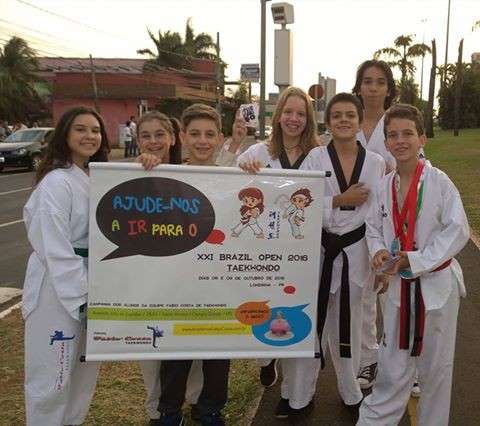 Ap&oacute;s irem &agrave;s ruas, lutadores conseguem patroc&iacute;nio e participam de Brazil Open