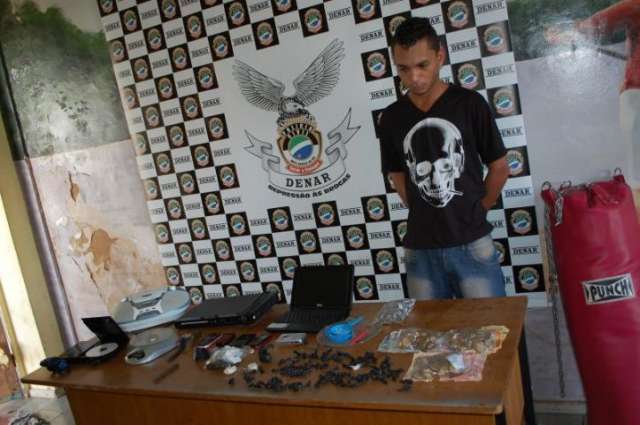 Pol&iacute;cia prende traficante que abastecia regi&atilde;o das Moreninhas