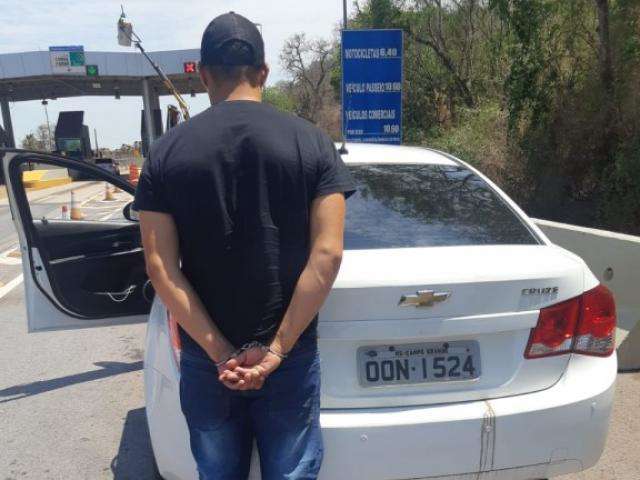 Quadrilha &eacute; presa ap&oacute;s manter mulher em c&aacute;rcere por 10h para roubar carro
