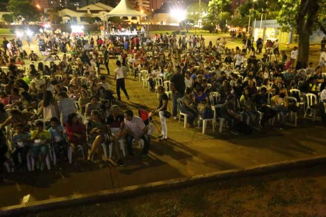 Ap&oacute;s atraso de 2 horas, Festival de Street Dance come&ccedil;a em Campo Grande