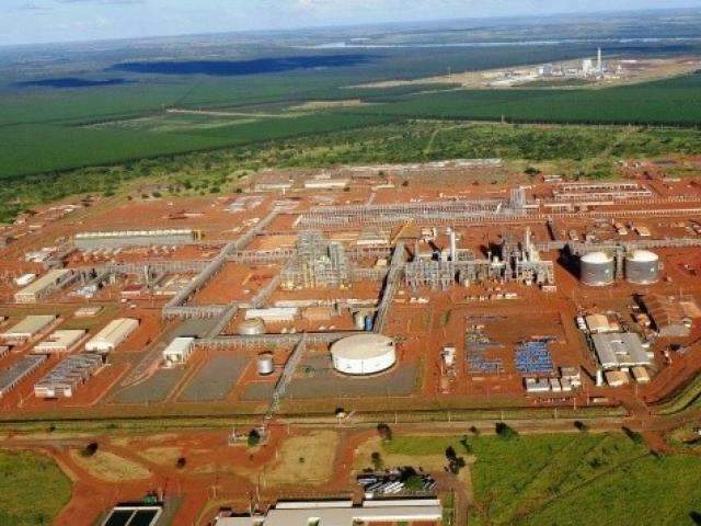 Bloqueados R$ 155 milh&otilde;es por desvios em obra de f&aacute;brica