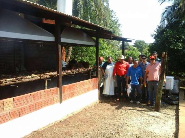 Cavalgada de Nossa Senhora Aparecida mobiliza 2 mil fi&eacute;is 